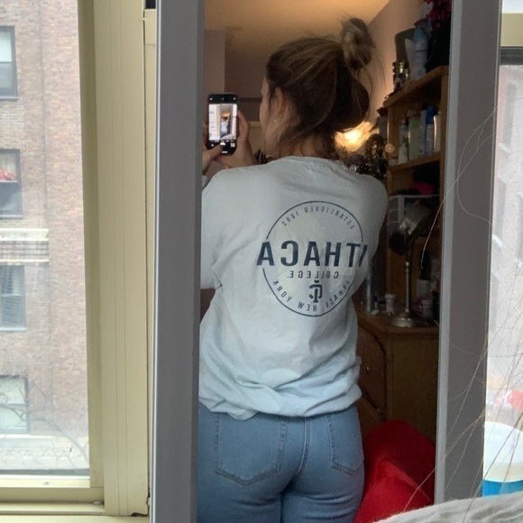 ITHACA COLLEGE Light Blue Long Sleeve With Logo on the Back - Picture 7 of 7